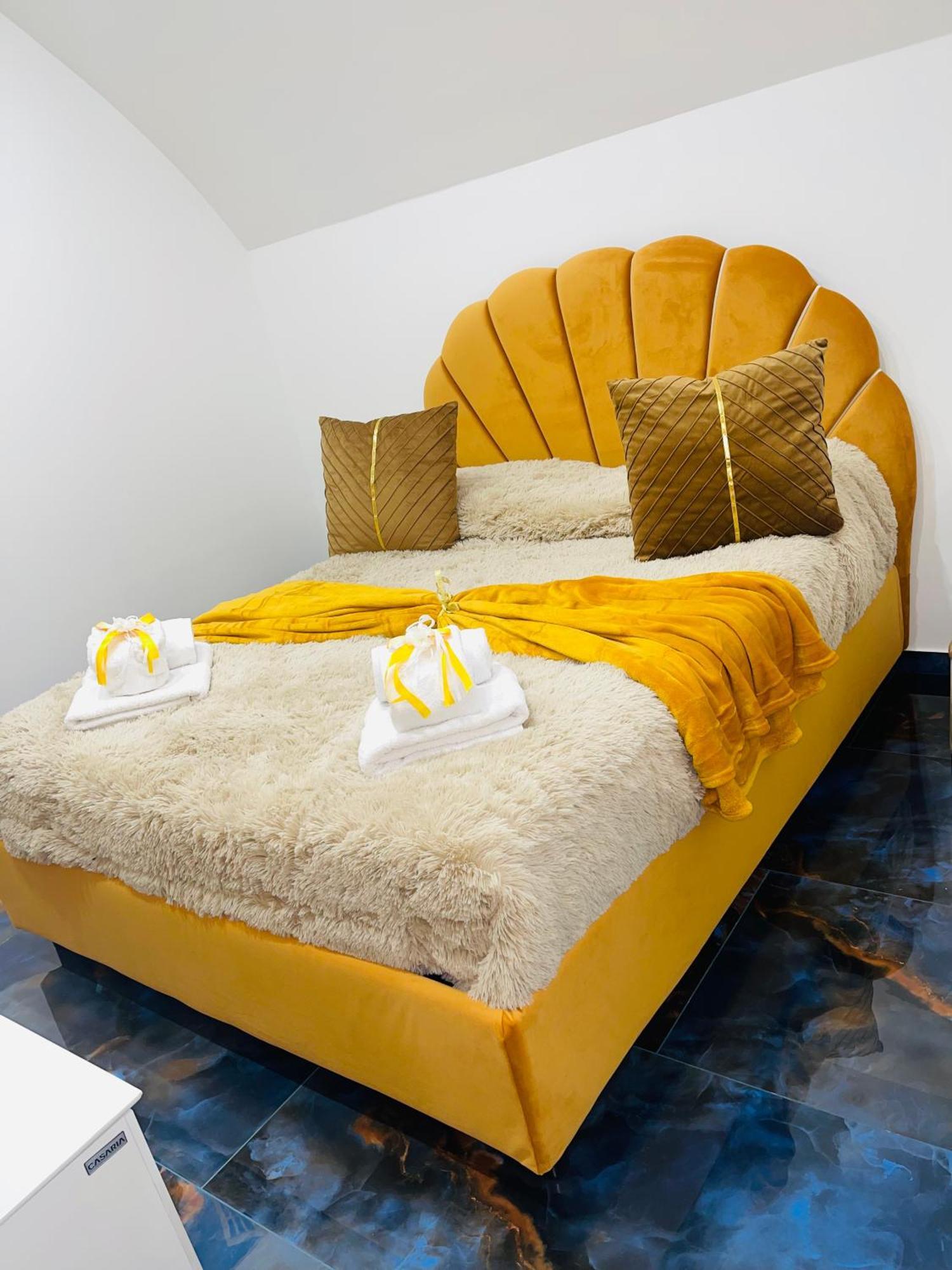 Alex Mary Home Napoli Bagian luar foto